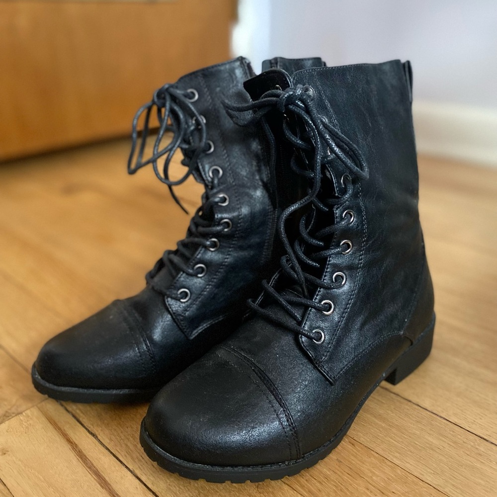 Forever Link Womens Round Toe Military Combat Boots